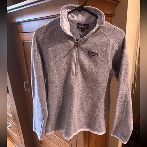 Small Patagonia pullover